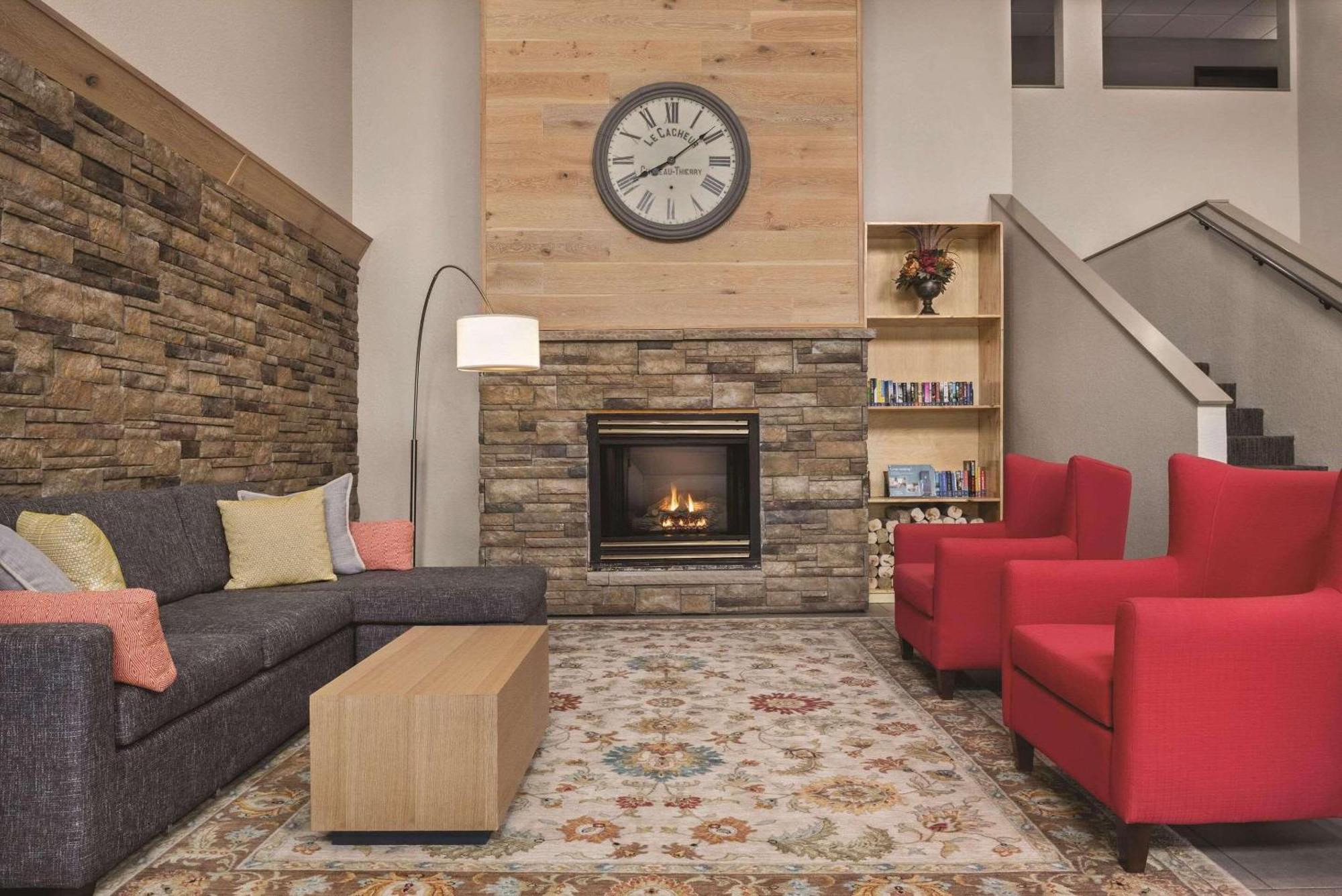 Country & By Radisson, Grove, Mn Hotel 3*
